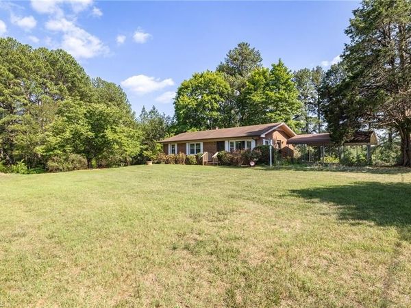 1130 Nc Highway 770 , Mayodan, NC 27027