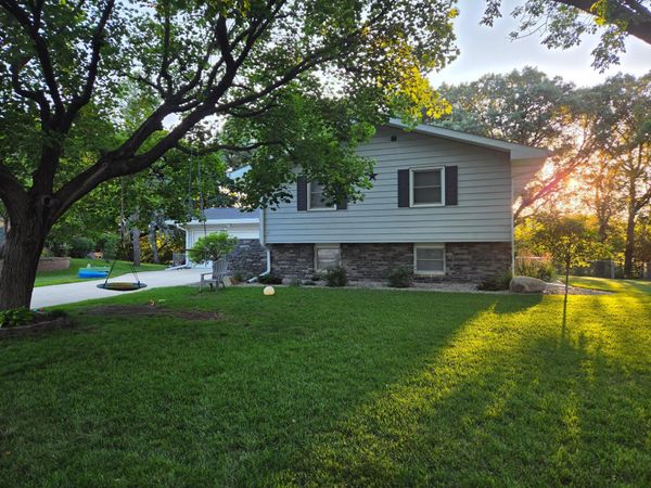 411 Ridge Road, Albert Lea, MN 56007