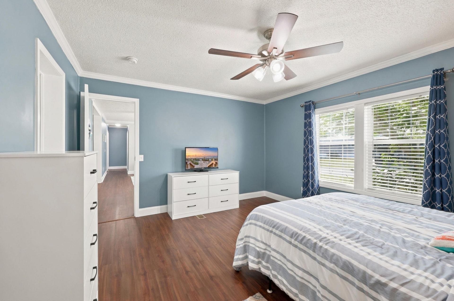811 Waterway Dr. Photo 17
