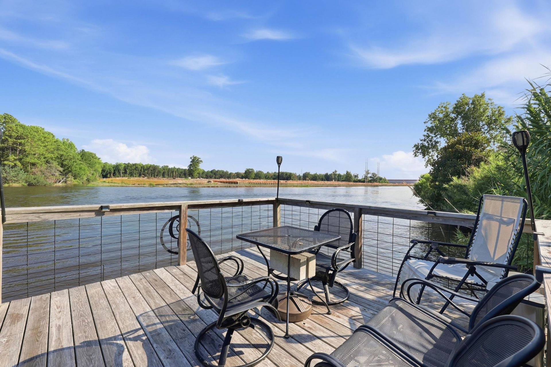 811 Waterway Dr. Photo 32