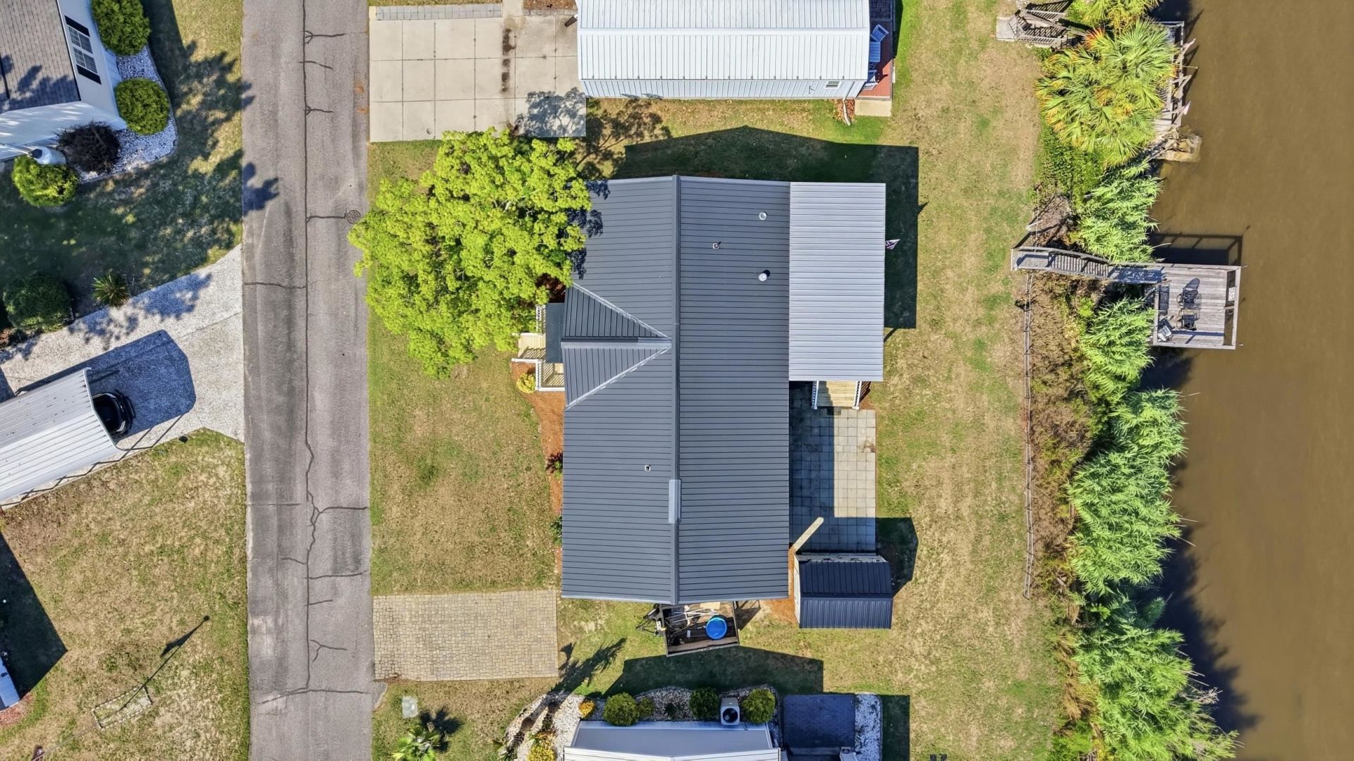 811 Waterway Dr. Photo 34