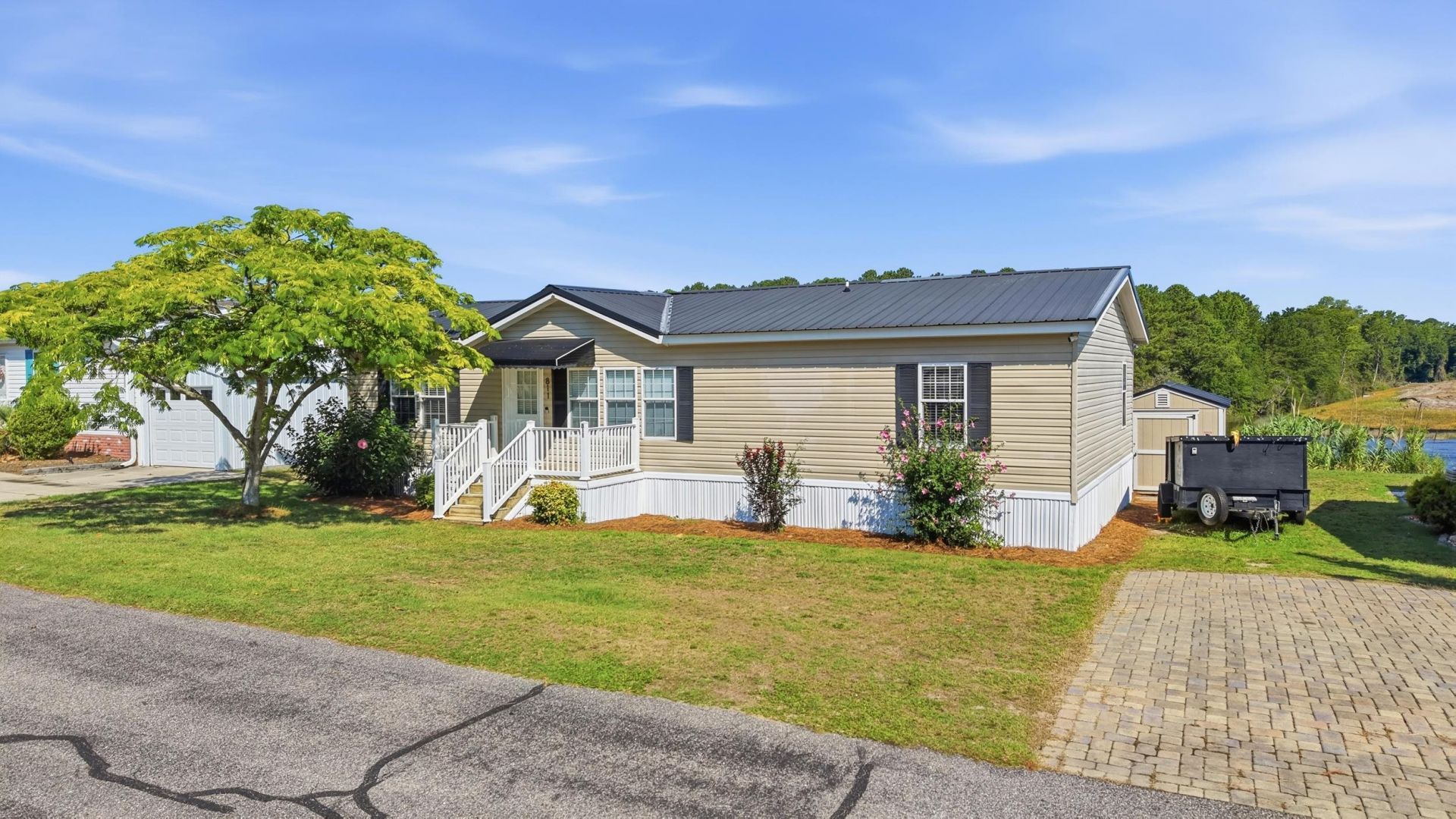 811 Waterway Dr. Photo 6