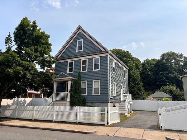 29 Sylvan St, Unit 2, Malden, MA 01248