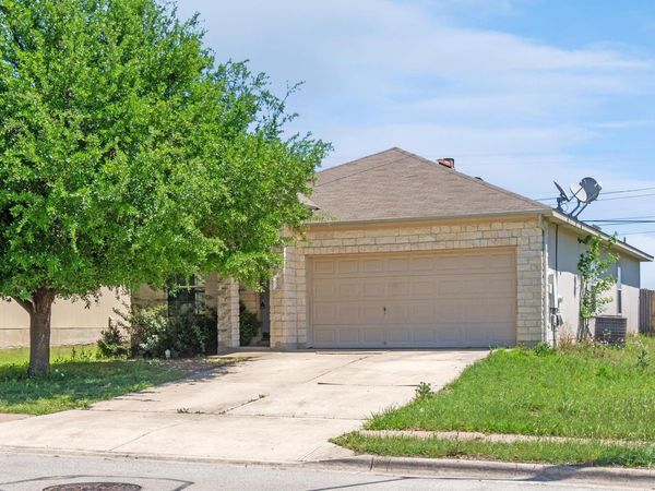 600 Wiley ST , Hutto, TX 78634