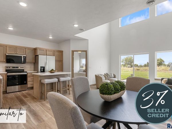 5723 E Avett Pl, Sioux Falls, SD 57108