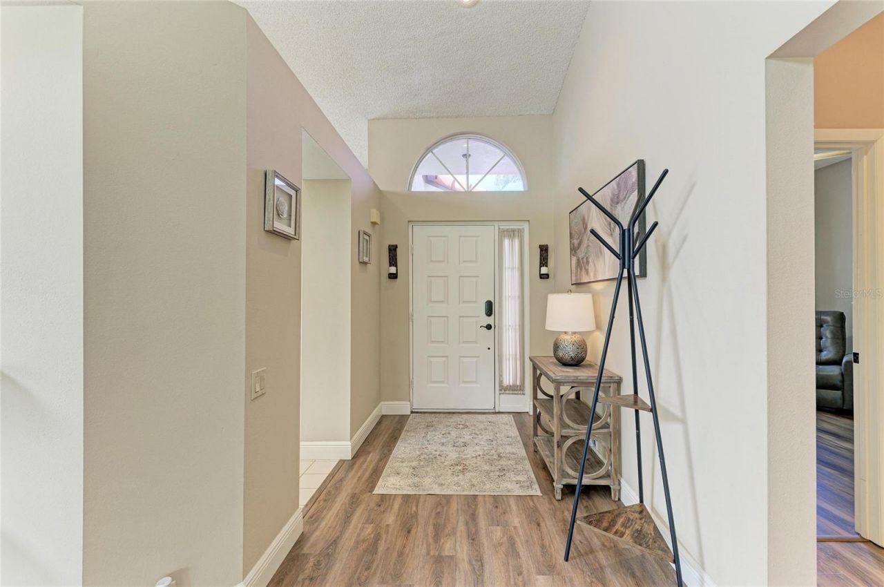 4909 Clubview Court E, Bradenton, FL 34203 Photo