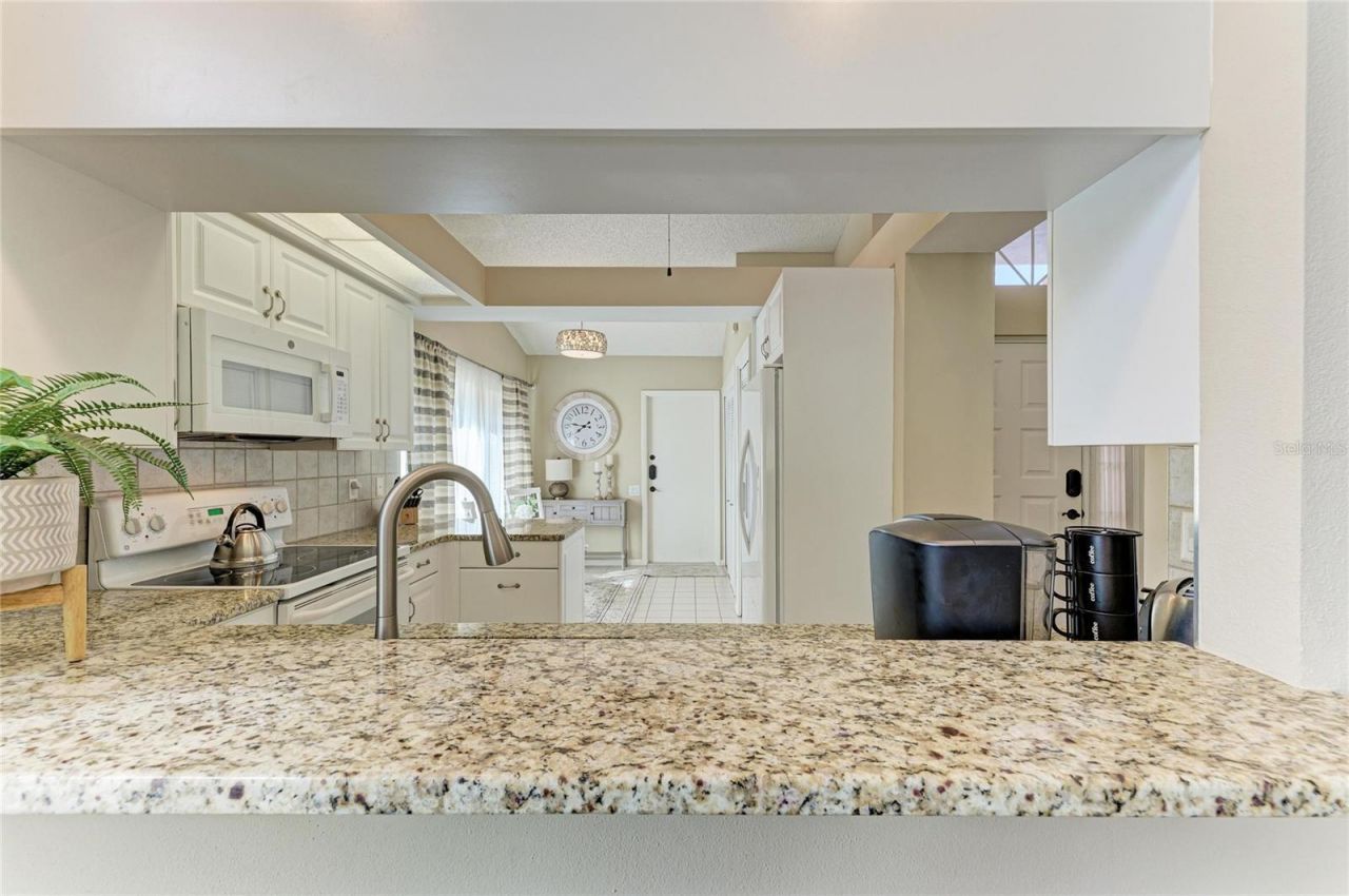 4909 Clubview Court E, Bradenton, FL 34203 Photo