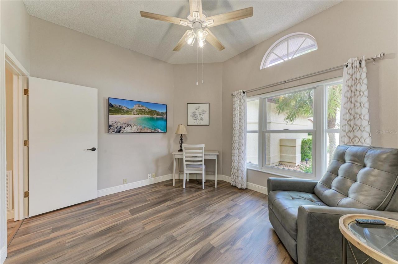 4909 Clubview Court E, Bradenton, FL 34203 Photo
