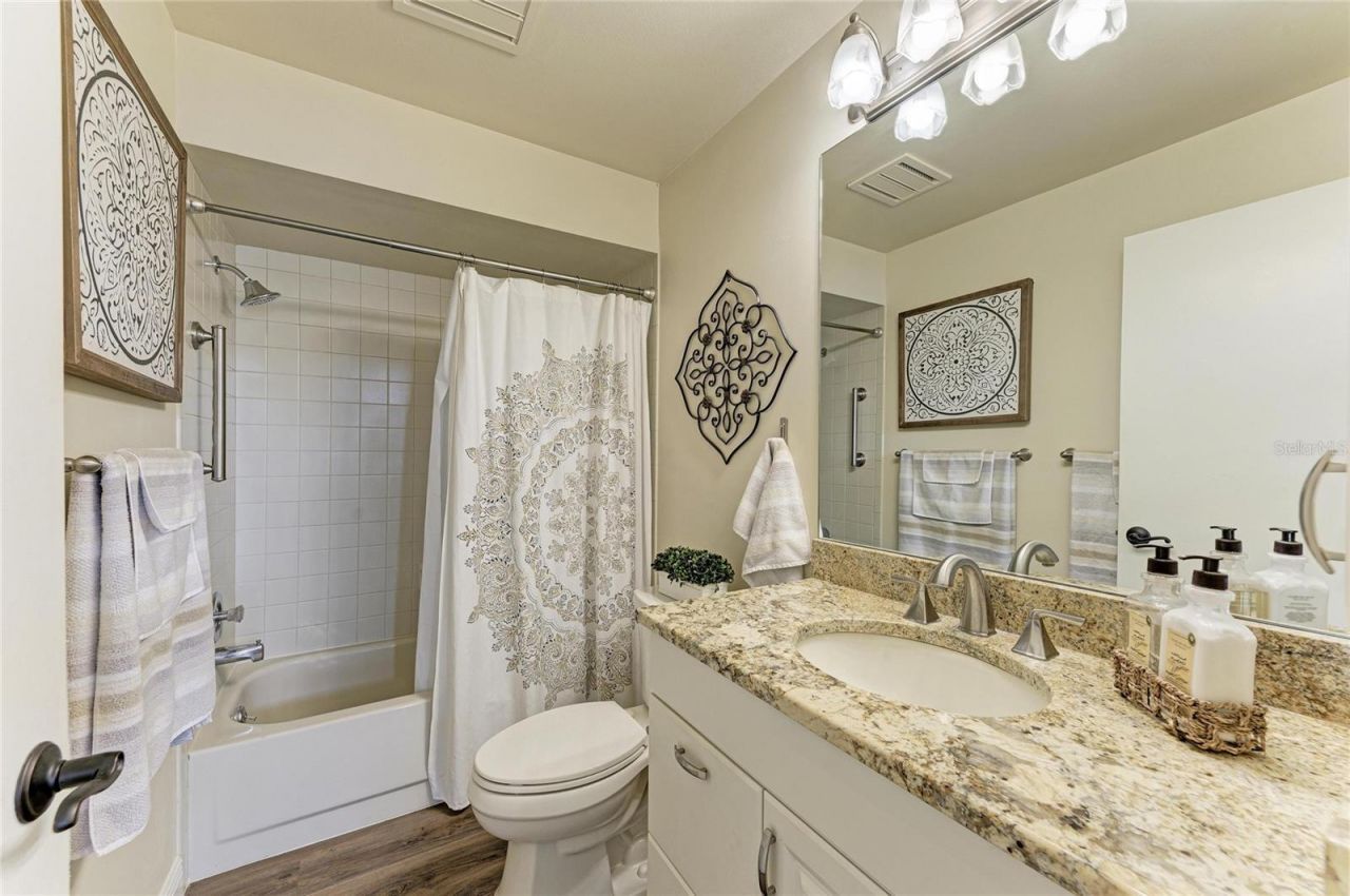 4909 Clubview Court E, Bradenton, FL 34203 Photo