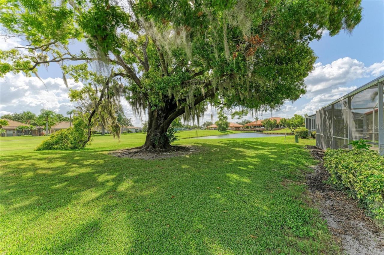 4909 Clubview Court E, Bradenton, FL 34203 Photo