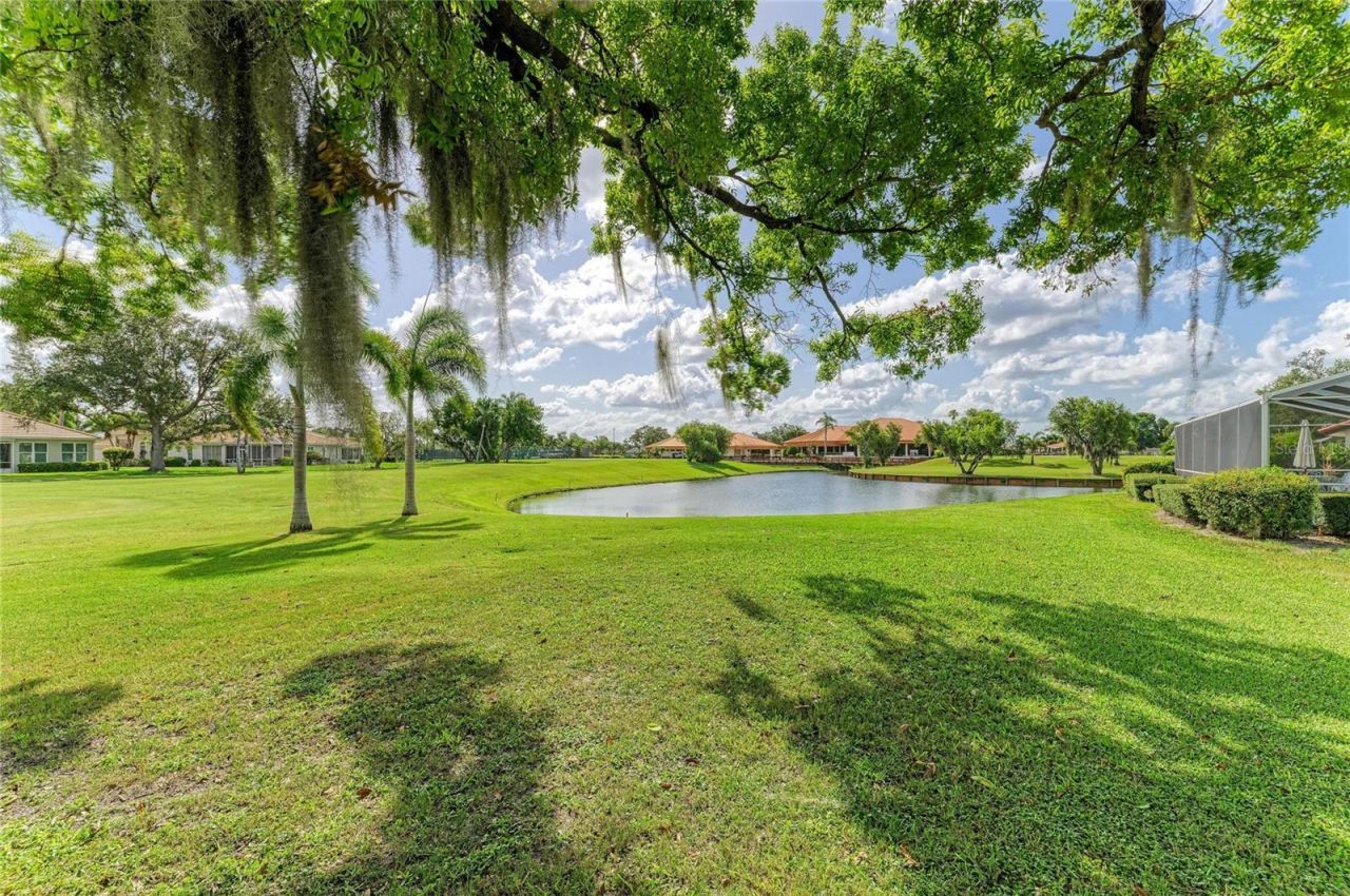 4909 Clubview Court E, Bradenton, FL 34203 Photo