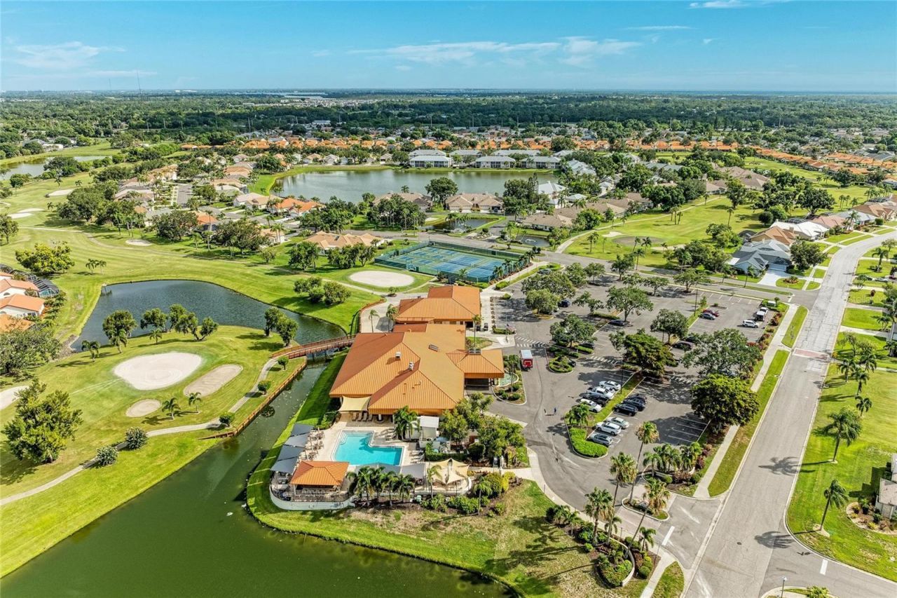 4909 Clubview Court E, Bradenton, FL 34203 Photo
