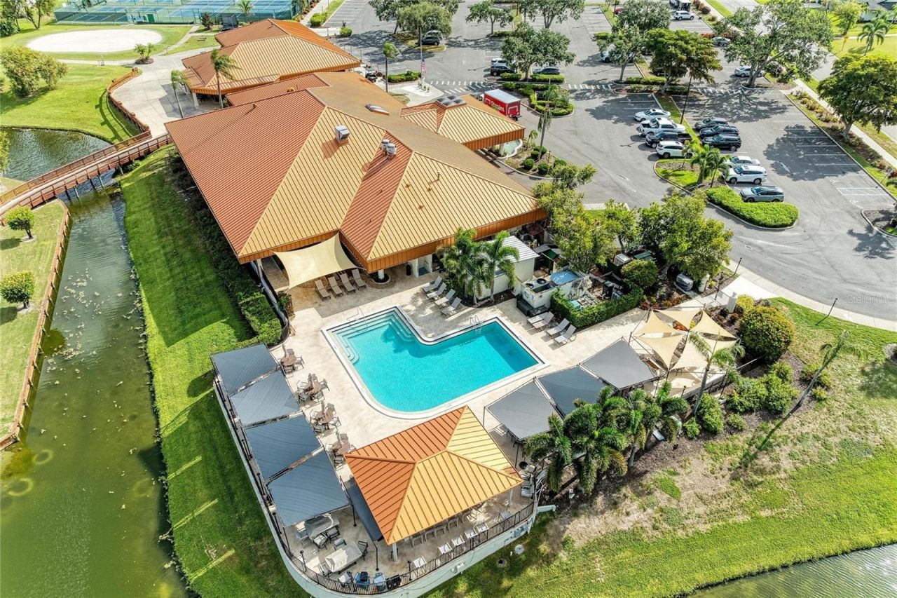 4909 Clubview Court E, Bradenton, FL 34203 Photo