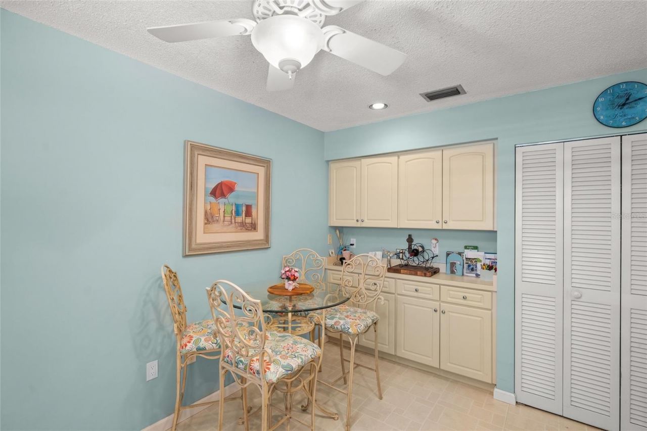 4562 Forest Wood Trail, Unit 15, Sarasota, FL 34241 Photo
