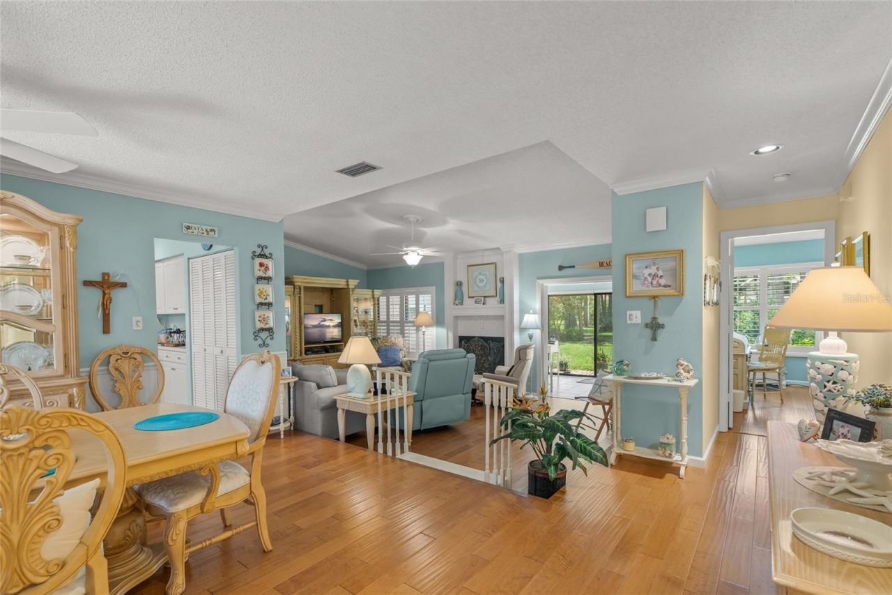 4562 Forest Wood Trail, Unit 15, Sarasota, FL 34241 Photo