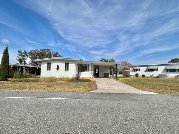 222 HAWTHORNE BOULEVARD , LEESBURG, FL 34748