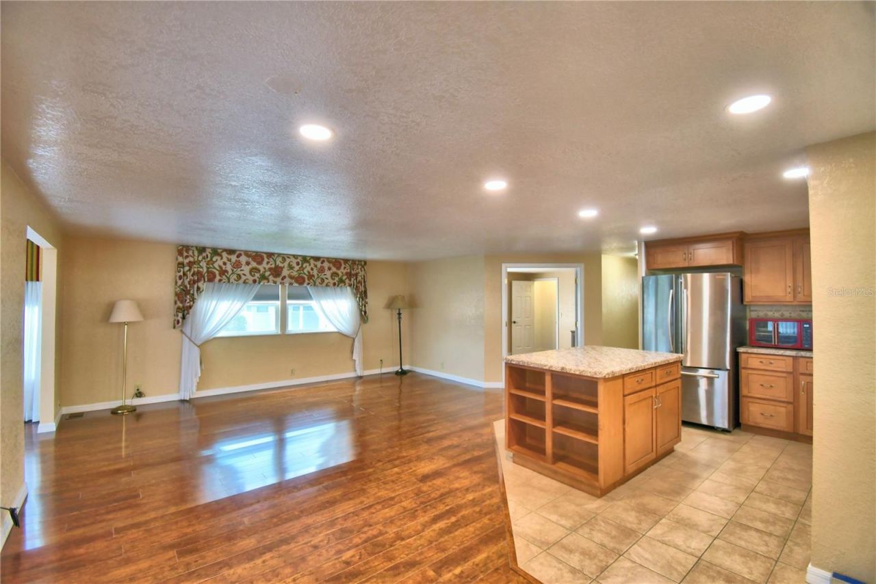 151 Holiday Lane, Auburndale, FL 33823 Photo