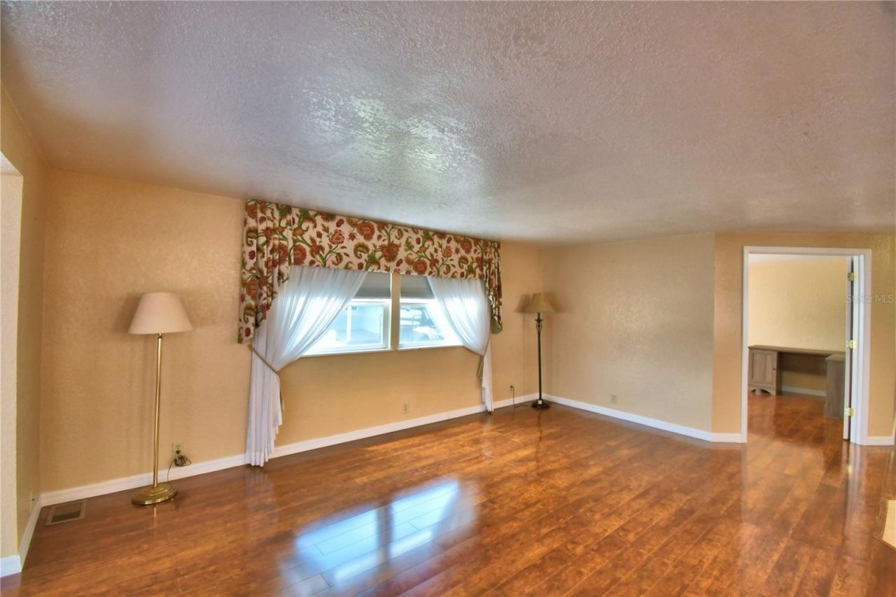 151 Holiday Lane, Auburndale, FL 33823 Photo