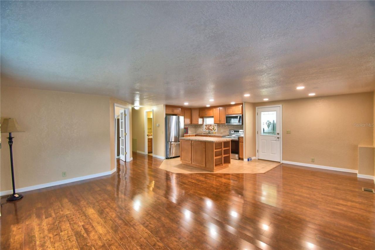 151 Holiday Lane, Auburndale, FL 33823 Photo