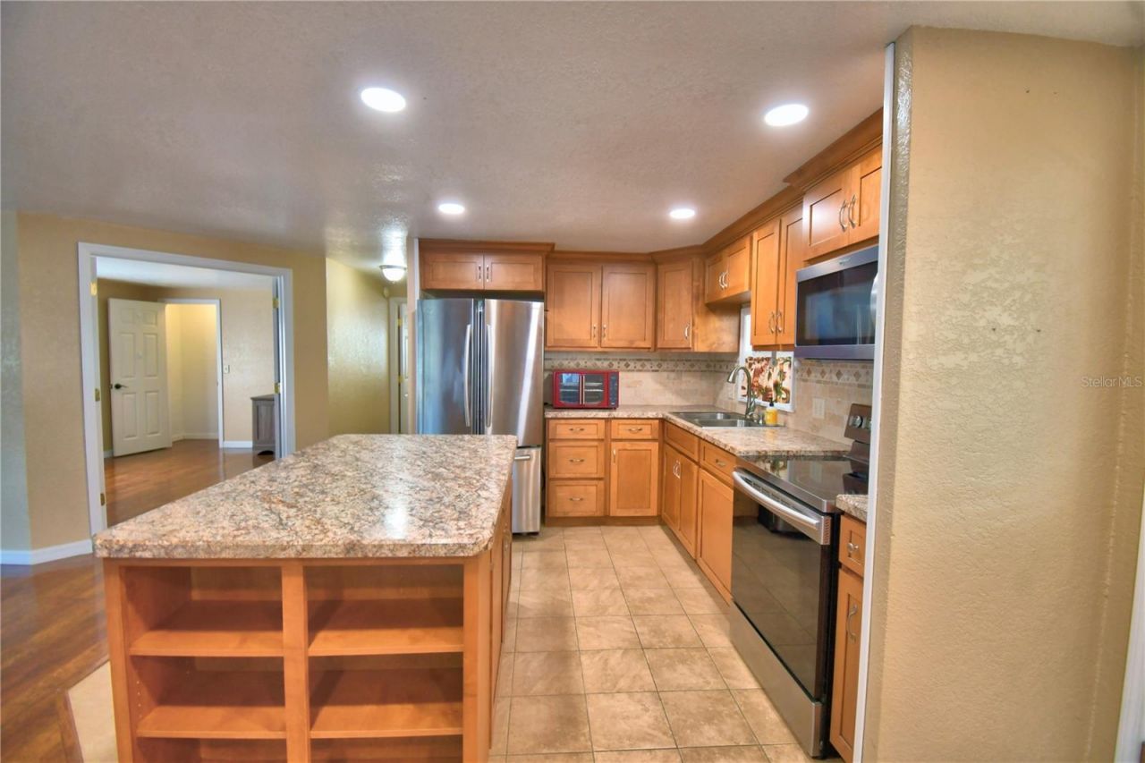 151 Holiday Lane, Auburndale, FL 33823 Photo