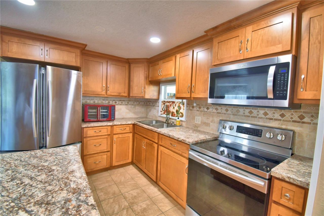 151 Holiday Lane, Auburndale, FL 33823 Photo
