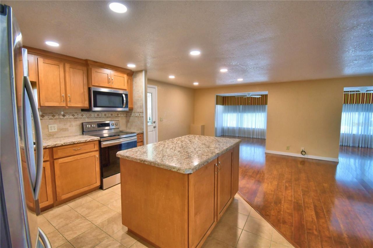 151 Holiday Lane, Auburndale, FL 33823 Photo