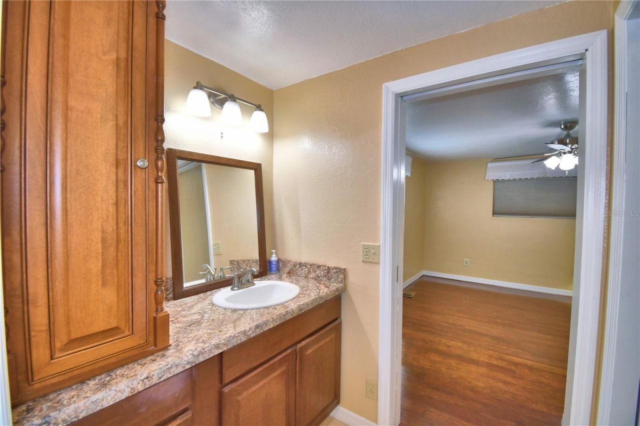 151 Holiday Lane, Auburndale, FL 33823 Photo