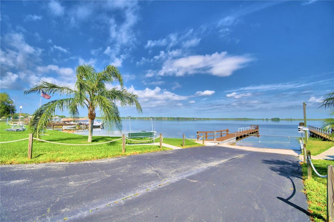 151 Holiday Lane, Auburndale, FL 33823 Photo