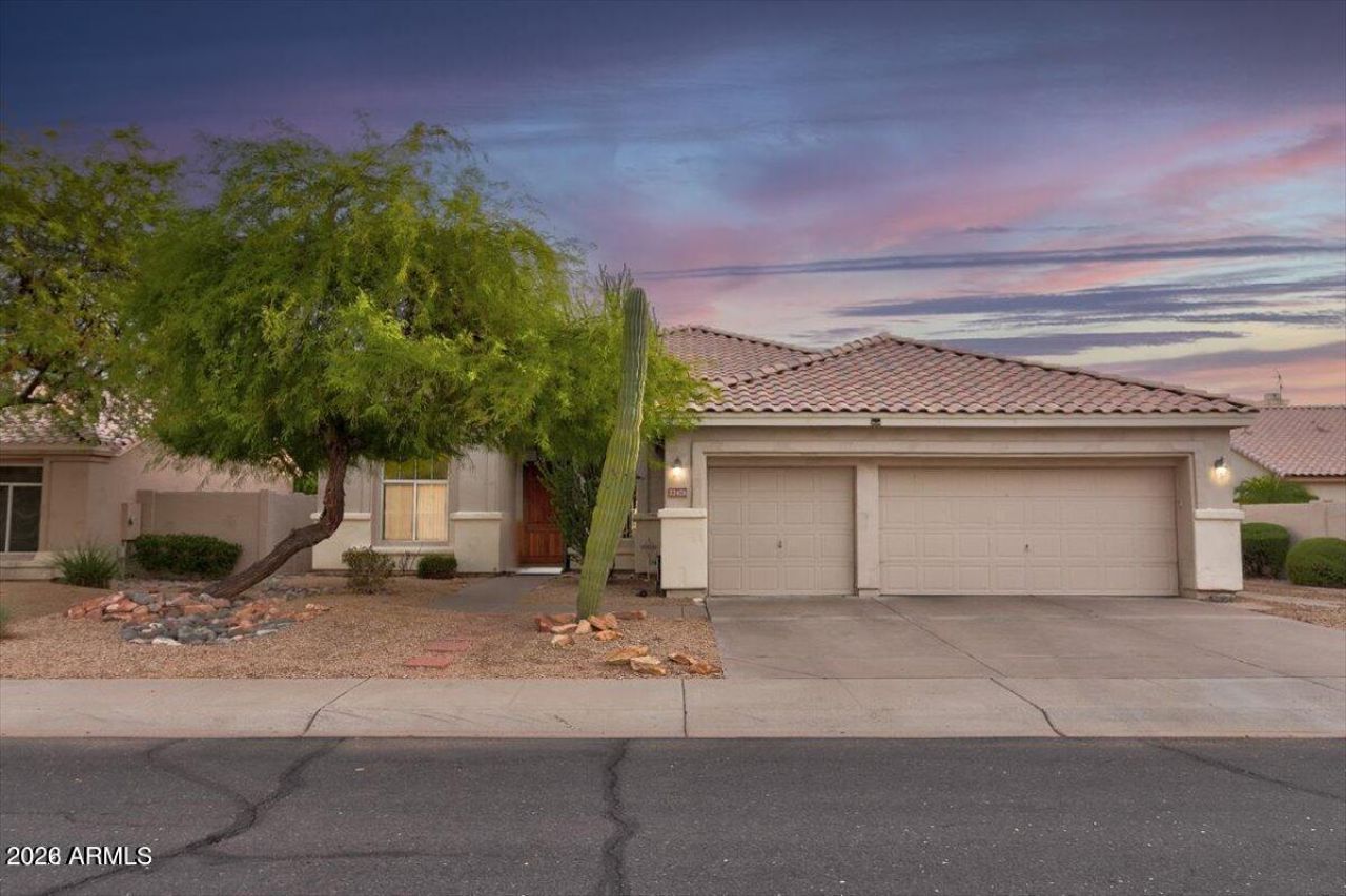 22428 N 67th Drive, Glendale, AZ 85310 Main Photo