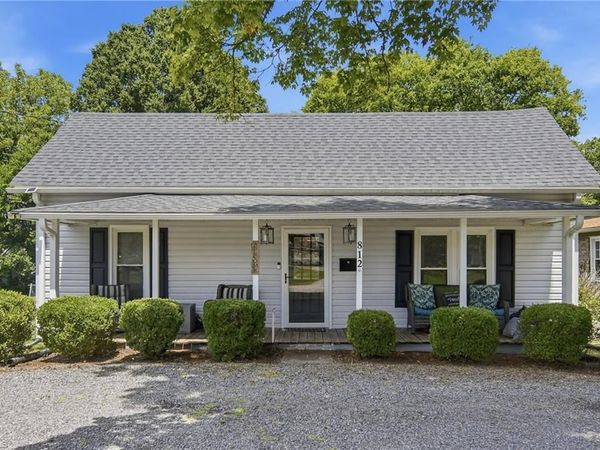 812 S Salisbury Street , Mocksville, NC 27028