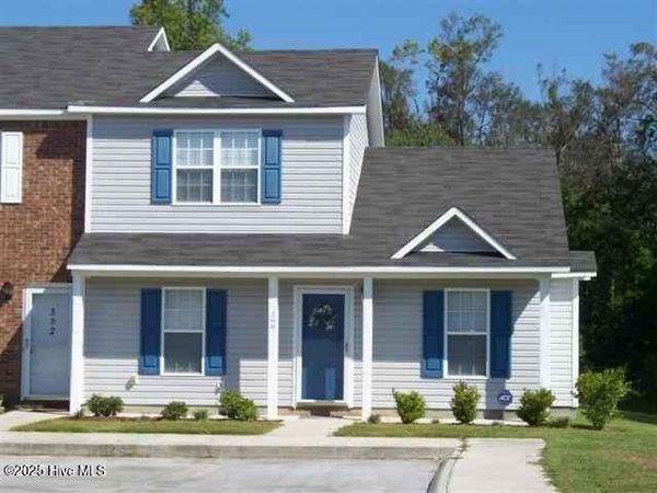 300 Pinegrove Court , Jacksonville, NC 28546
