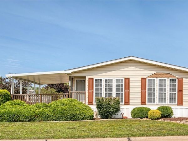 365 Golfway Drive , Painesville, OH 44077