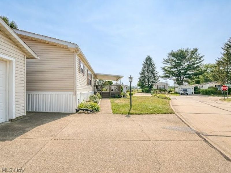 356 Golfway Drive, Painesville, OH 44077 Photo 5