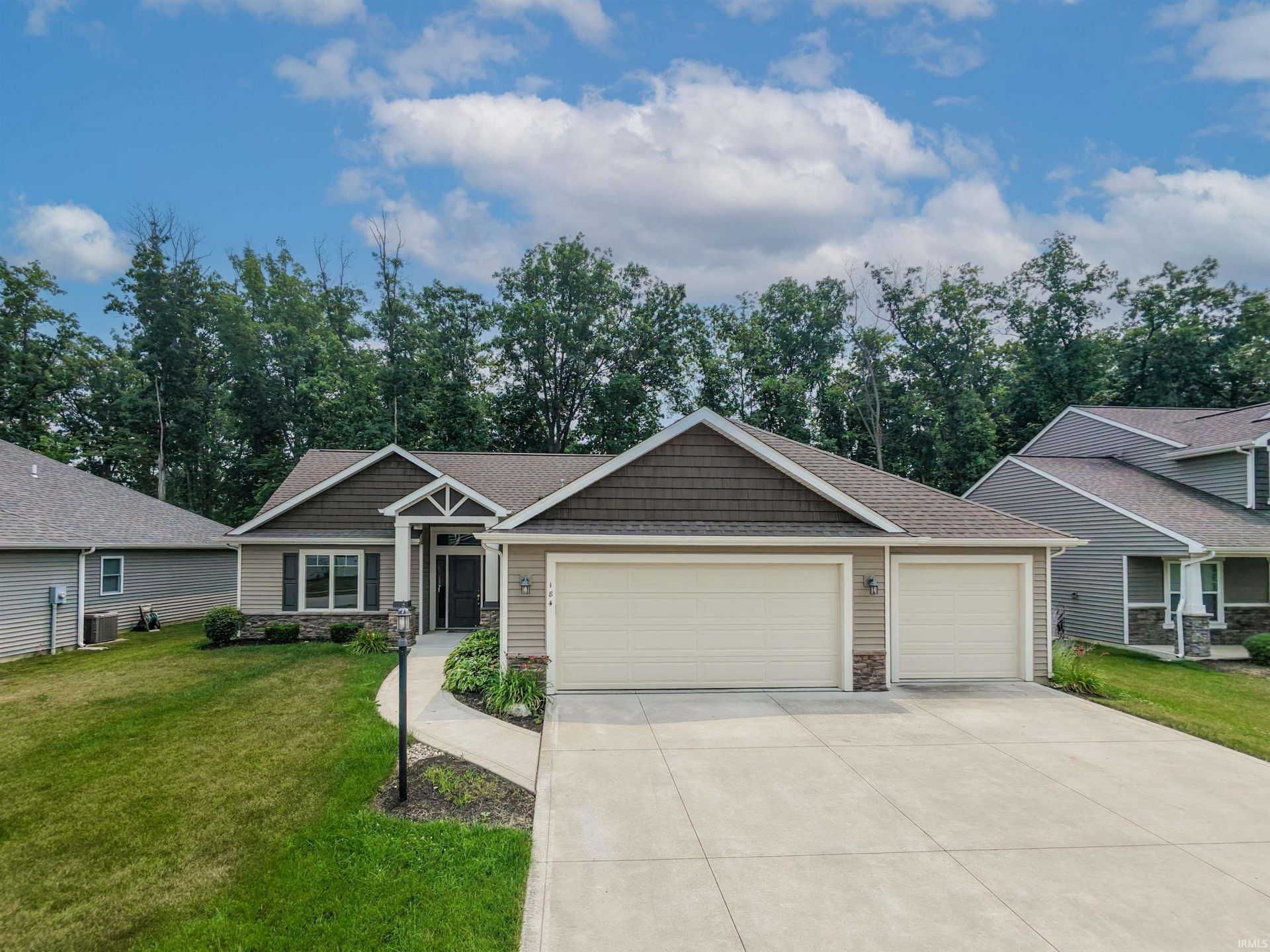 184 Edenbridge Boulevard, Fort Wayne, IN 46845 Main Photo