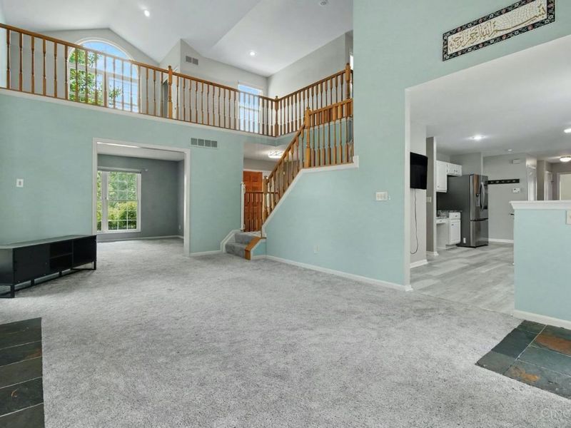 7279 Rolling meadows Drive, West Chester, OH 45069 Photo 3