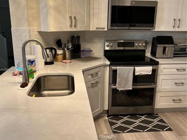 6010 Red Plum Ct, Unit 477, Tamarac, FL 33321