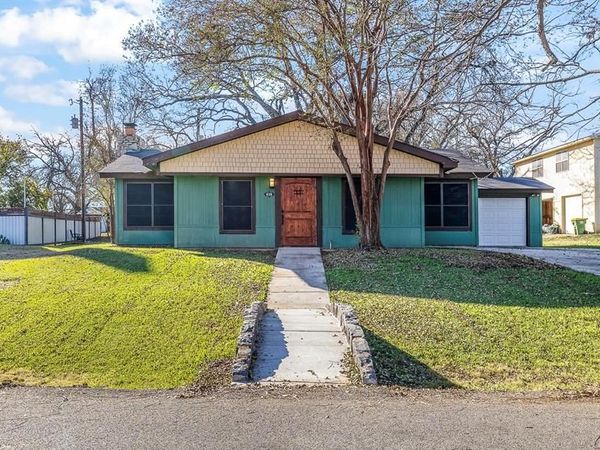 436 E El Camino Real, Weatherford, TX 76087