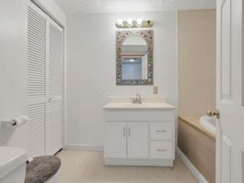5302 John Browning Drive , Canal Winchester, OH 43110 Photo 16