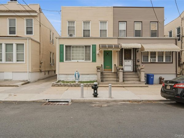 66-28 75th Street , Middle Village, NY 11379