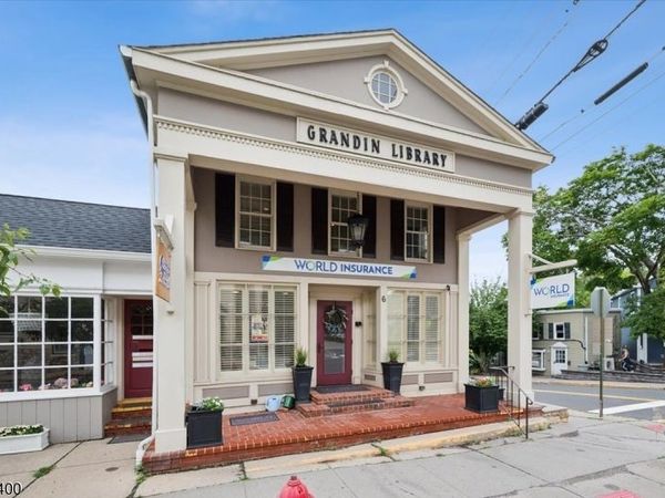 6 Leigh St, Clinton, NJ 08809