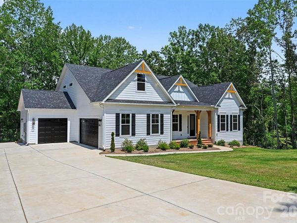131 High Lake Drive , Statesville, NC 28677