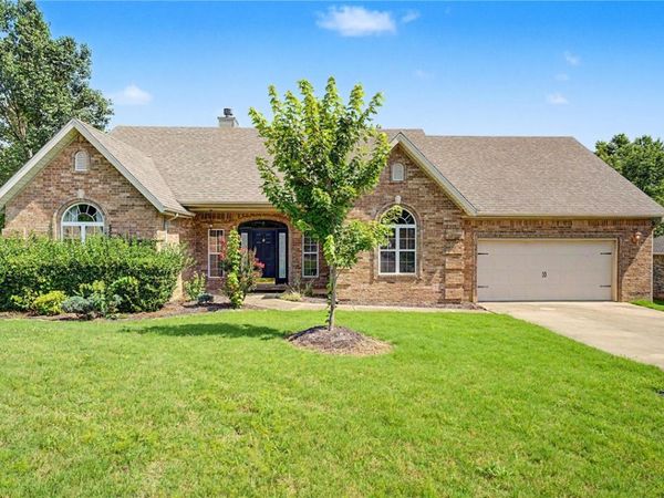 3420 E Madison Avenue , Fayetteville, AR 72701