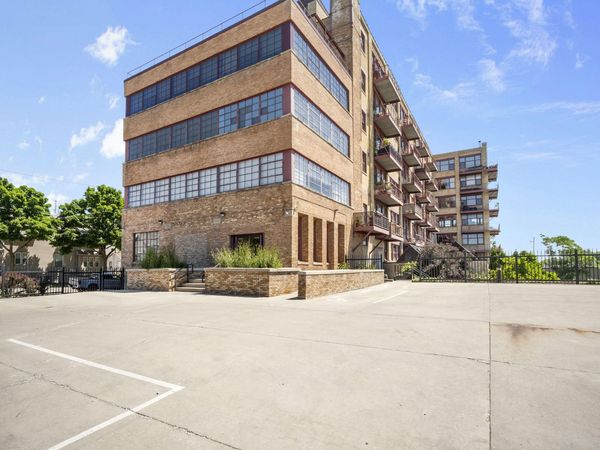 215 W Maple St, Unit 311, Milwaukee, WI 53204