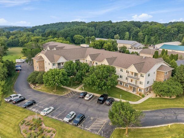 140 W Commerce Blvd, Unit 206, Slinger, WI 53086
