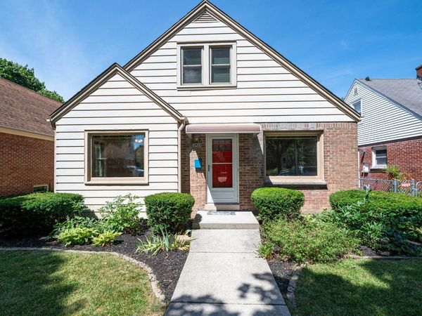 2925 N 85th St, Milwaukee, WI 53222