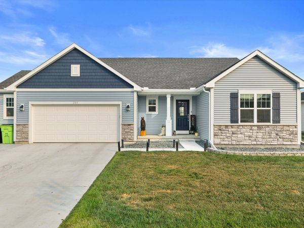 205 Mary Belle Ln, Beaver Dam, WI 53916