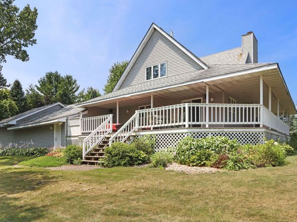 9225 160th Ave, Bristol, WI 53104