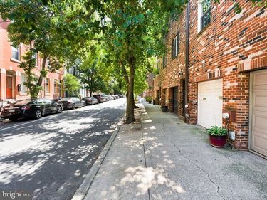 1718 BAINBRIDGE STREET, Unit A, PHILADELPHIA, PA 19146