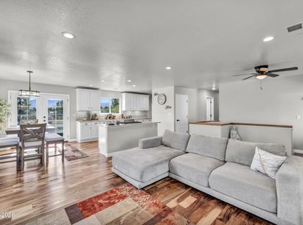 981 Mitch Drive, Gardnerville, NV 89460 Photo
