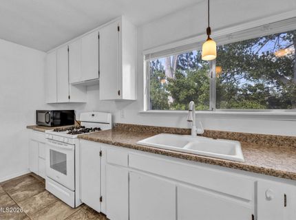 981 Mitch Drive, Gardnerville, NV 89460 Photo